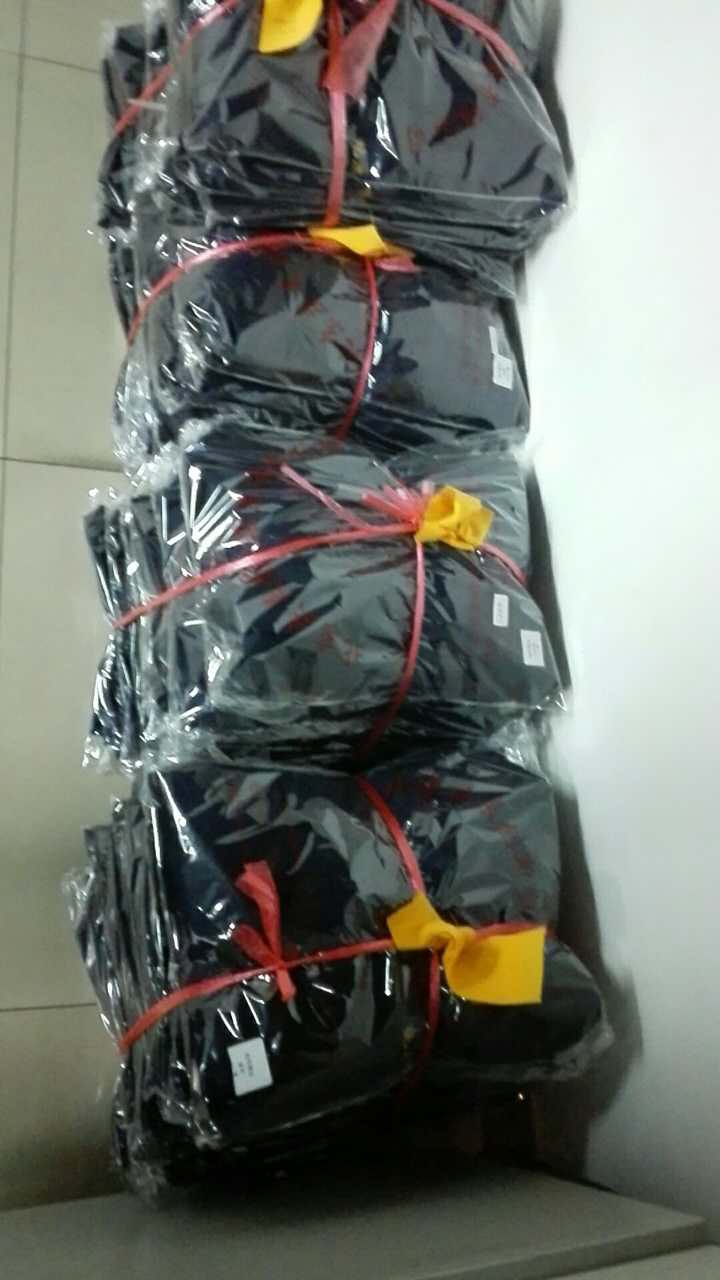 核對(duì)工服的數(shù)量