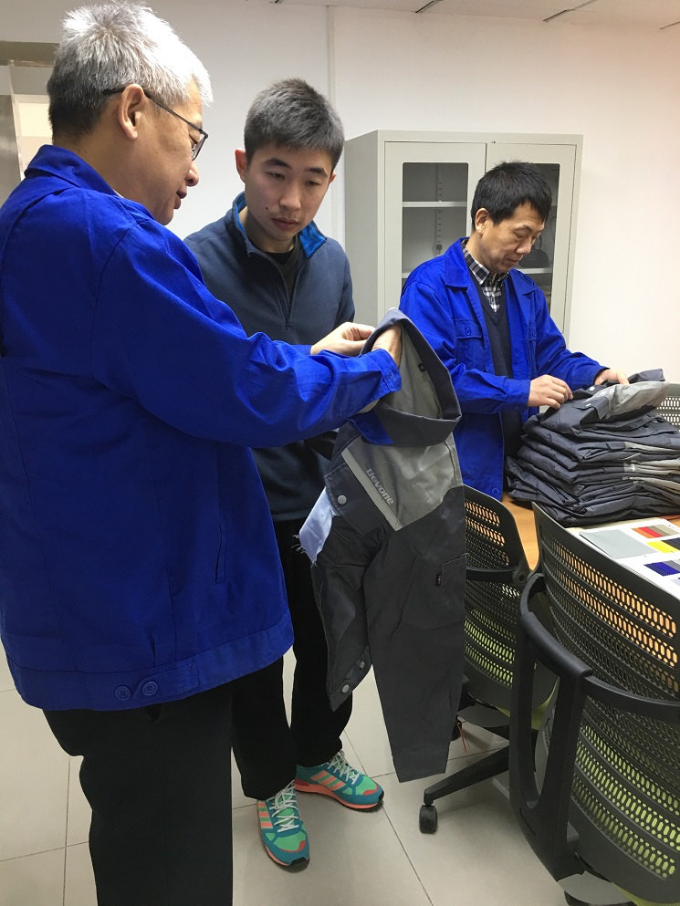 看工藝細節(jié)